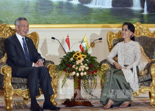 ສິງກະໂປສະເໜີຜູ້ດຳລົງຕຳແໜ່ງເປັນໂຄສົກອາຊຽນ